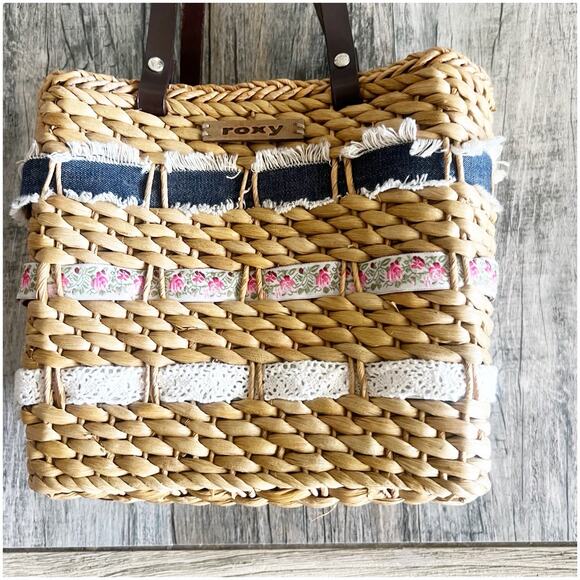 Roxy straw purse Woven 8x8x4 basket Bag Boho Hippie Cali Vibes Beach Vintage 90s - Picture 3 of 12